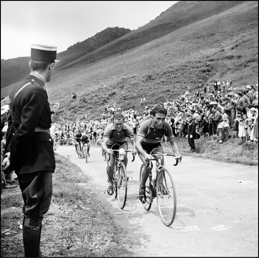 Frantziako Tourra. Baiona-Paue eta Paue-Luchon etapak: mendiko etapa. 1954.