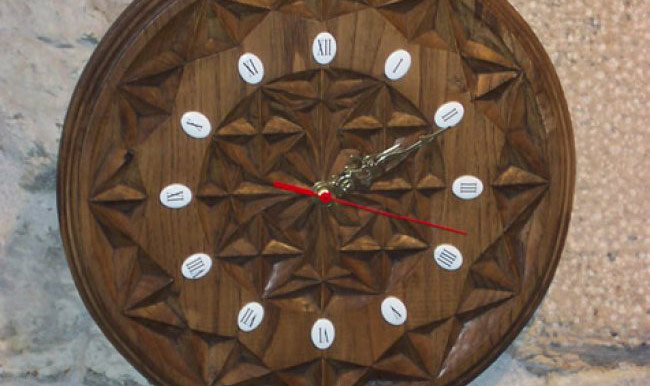 Reloj de madera