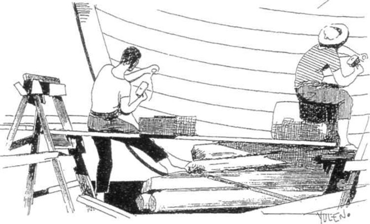 Calafateando una embarcación en el puerto de Mutriku