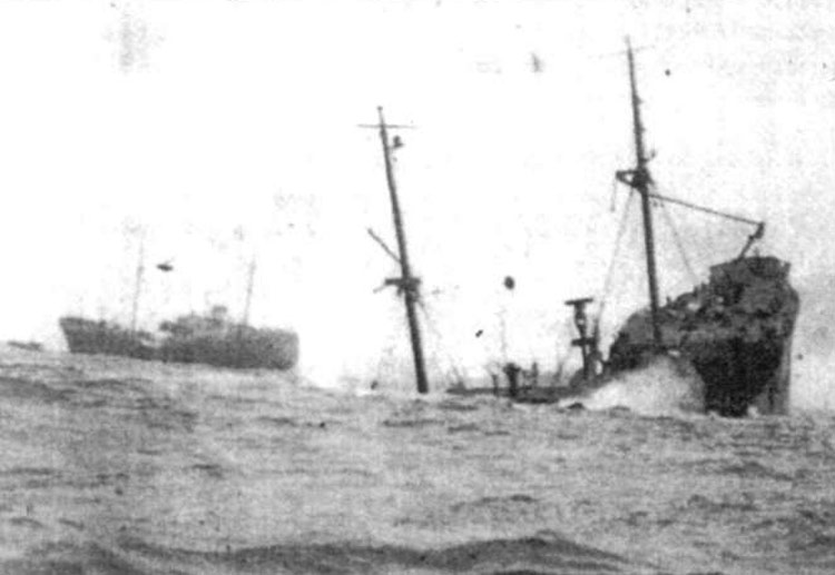 Tifón ondoratzen Tornadoren erasoz