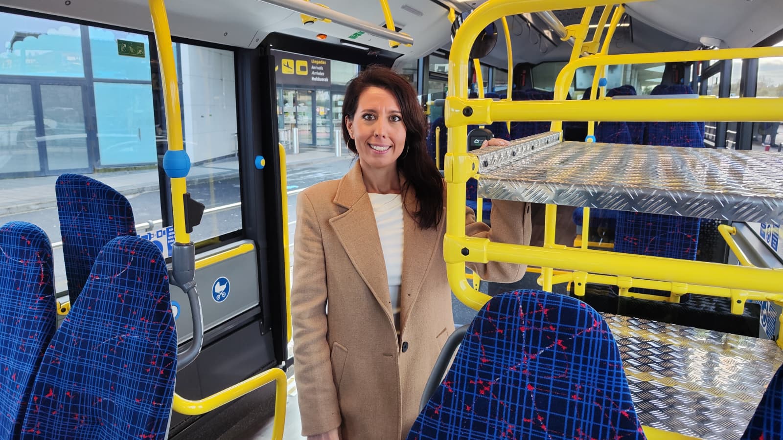 #language('DGN-THE-viewImage') Mugikortasuneko, Turismoko eta Lurralde Antolaketako Departamentuak malententzako lekua duen autobus bat jarriko du Hondarribiko aireportuko linean abenduaren 1etik aurrera