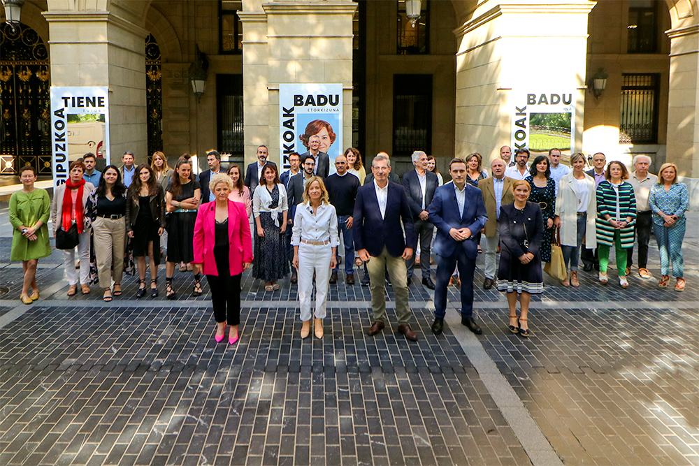 Etorkizuna Eraikiz Think Tankean esku hartu duten partaideetako batzuk.