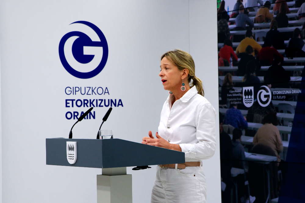 Eider Mendoza foru bozeramailea