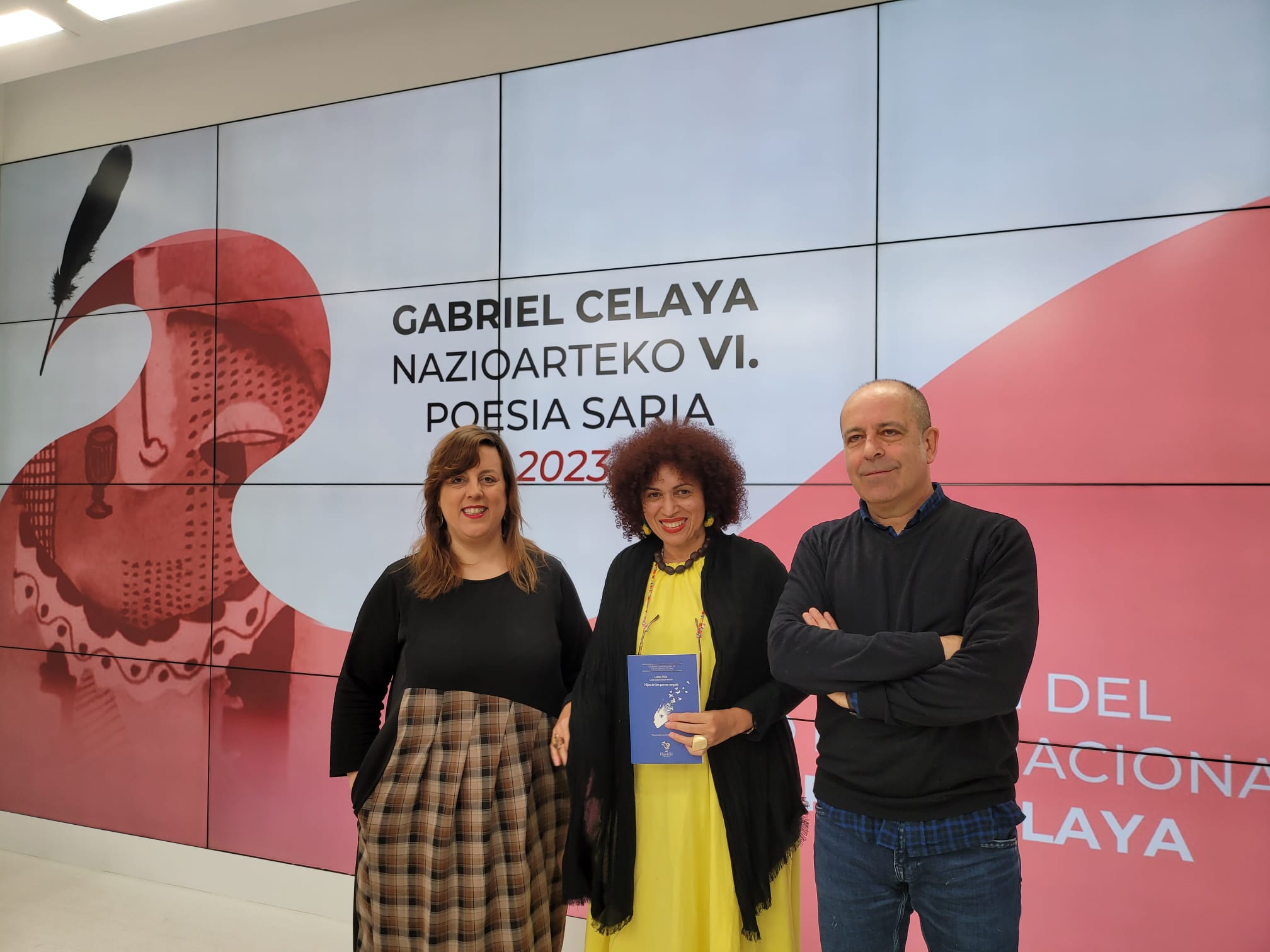 El Departamento de Cultura entrega el VI Premio Internacional de Poesía Gabriel Celaya con motivo del Día de la Poesía