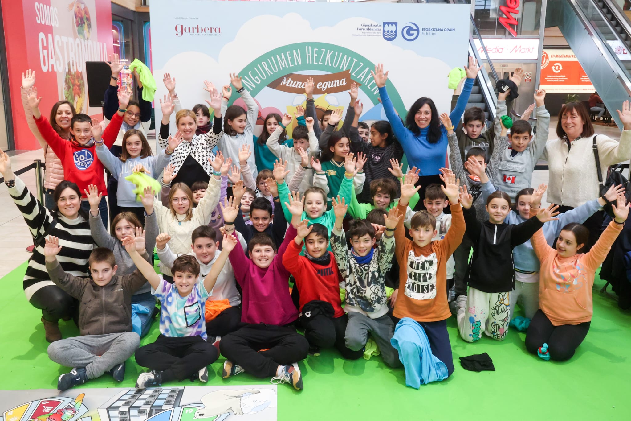 Medio Ambiente reúne a 200 escolares en Garbera para celebrar el Día de la Educación Ambiental