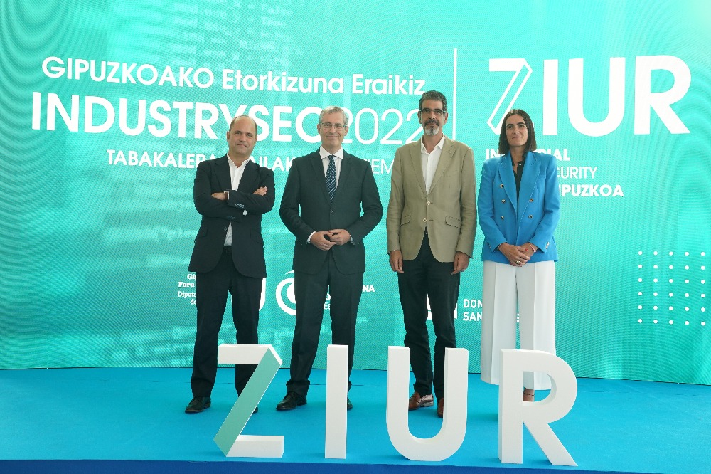 ZIUR presenta tres líneas de acción para reforzar la ciberseguridad de la industria