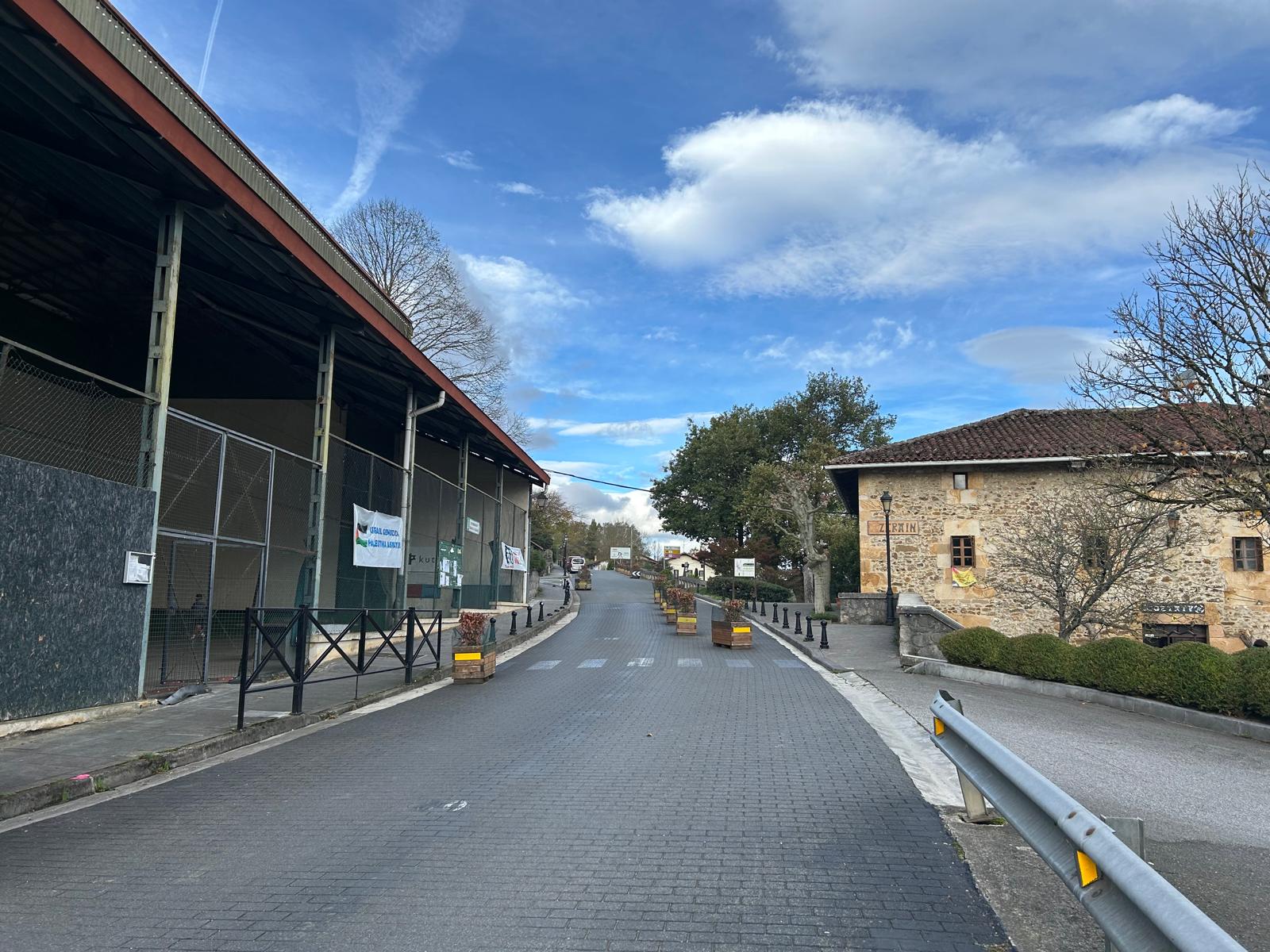 Foru Aldundiak Zeraingo zeharbidearen segurtasuna hobetuko du trafikoa baretzeko neurriekin