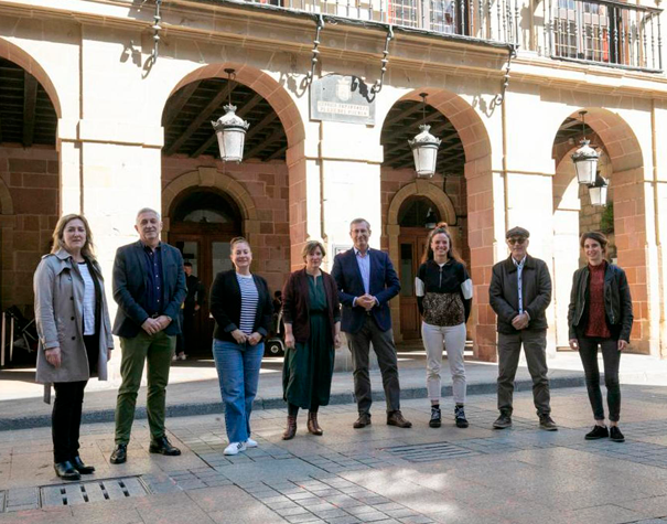 El Ayuntamiento de Errenteria y la Diputación comparten proyectos por un futuro “más verde e igualitario”...