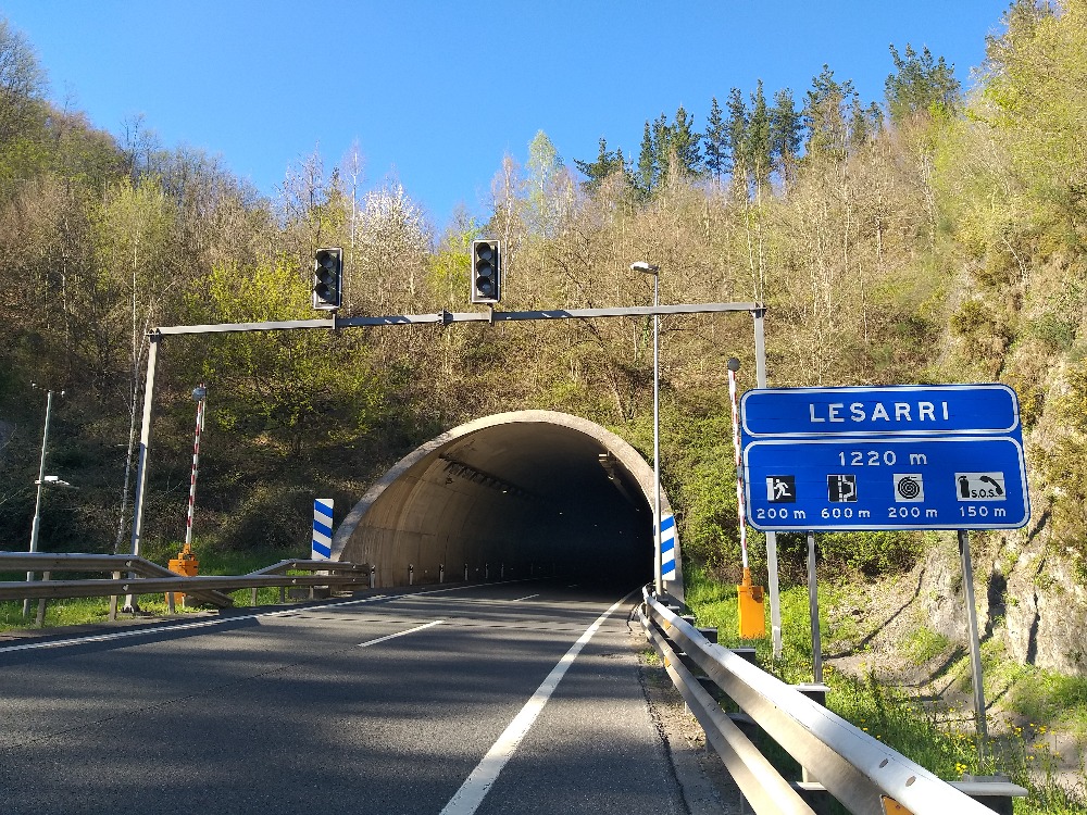 Lesarriko tunela