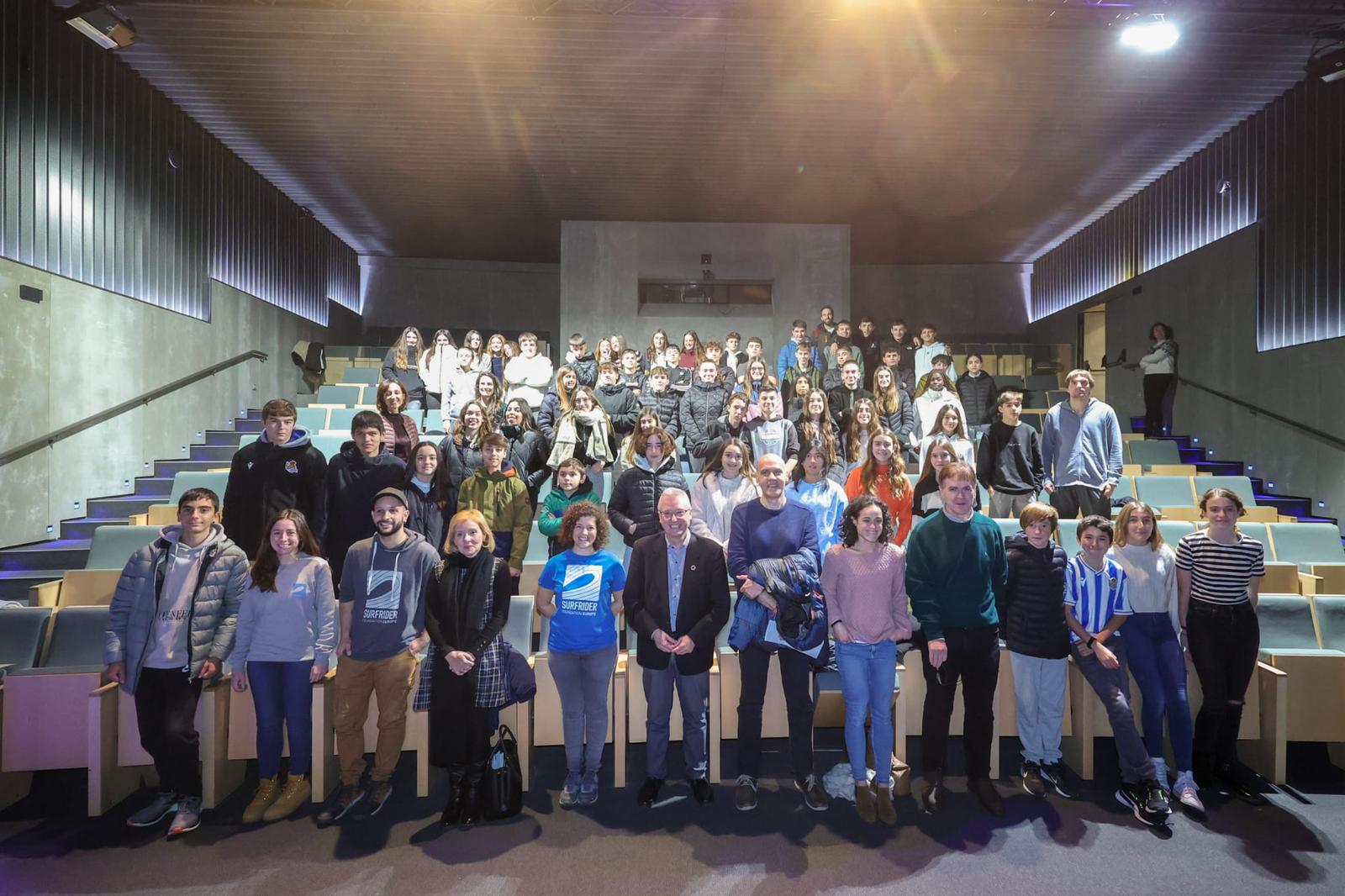 Medio Ambiente y Surfrider España celebran el día internacional del voluntario junto con 90 voluntarios de Gipuzkoa