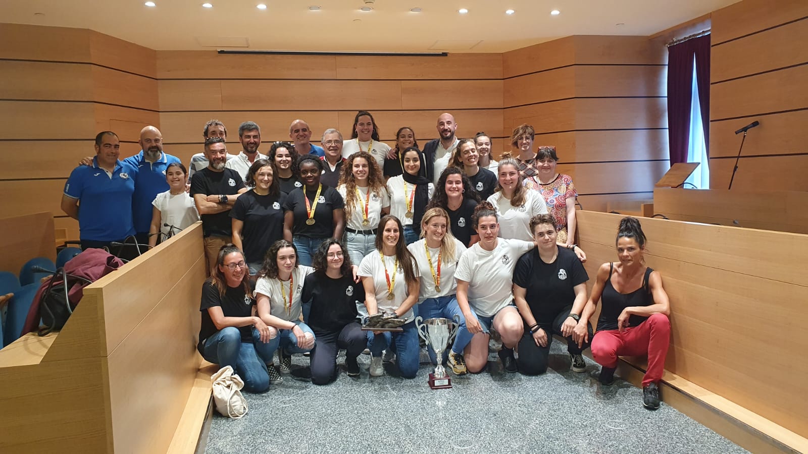 Eibar rugby taldea emakumezkoa