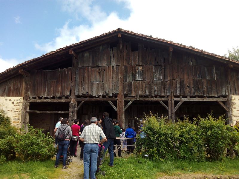 El Caserío Museo Igartubeiti ofrece este verano una experiencia sidrera excepcional