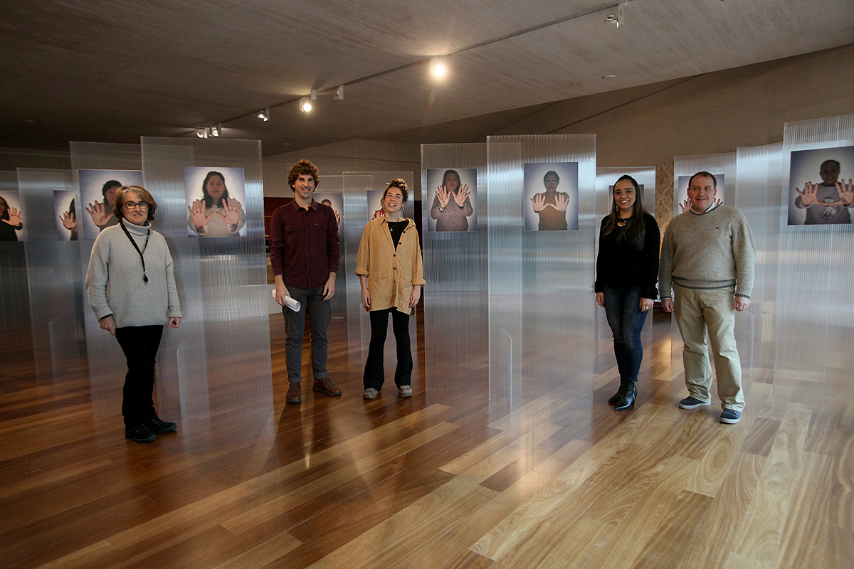 El Museo San Telmo y SOS Arrazakeria han presentado el proyecto "Mil manos sin rostro"