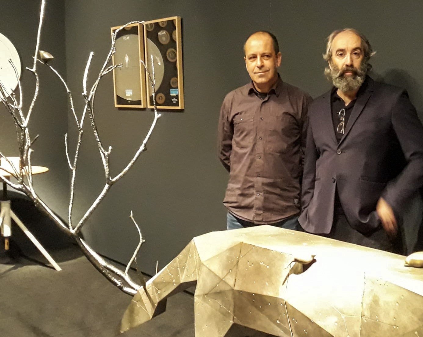 Una exposición recoge 23 años de trabajo de Santos Bregaña