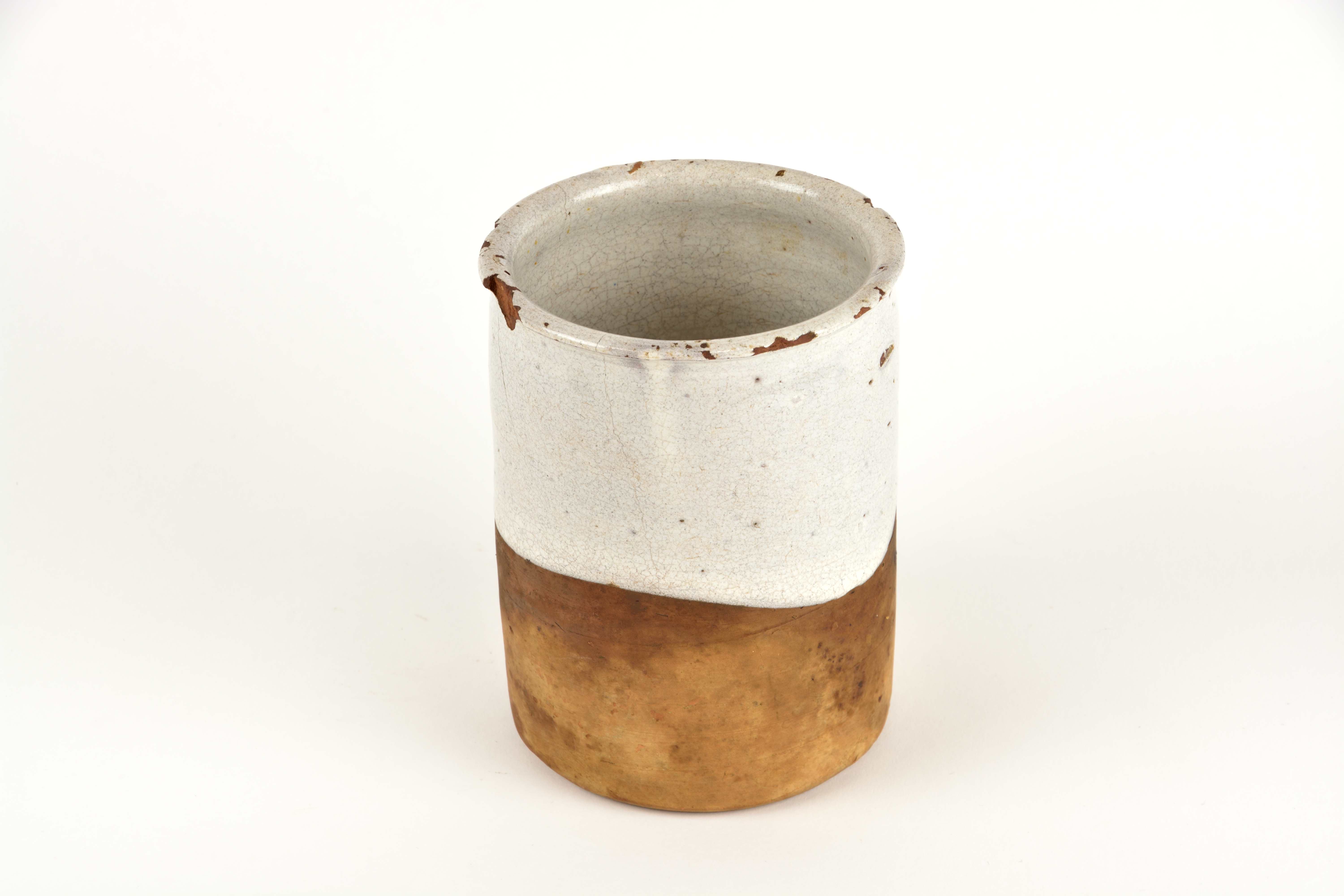 Dulcero, tarro de miel típico de la alfarería tradicional vasca