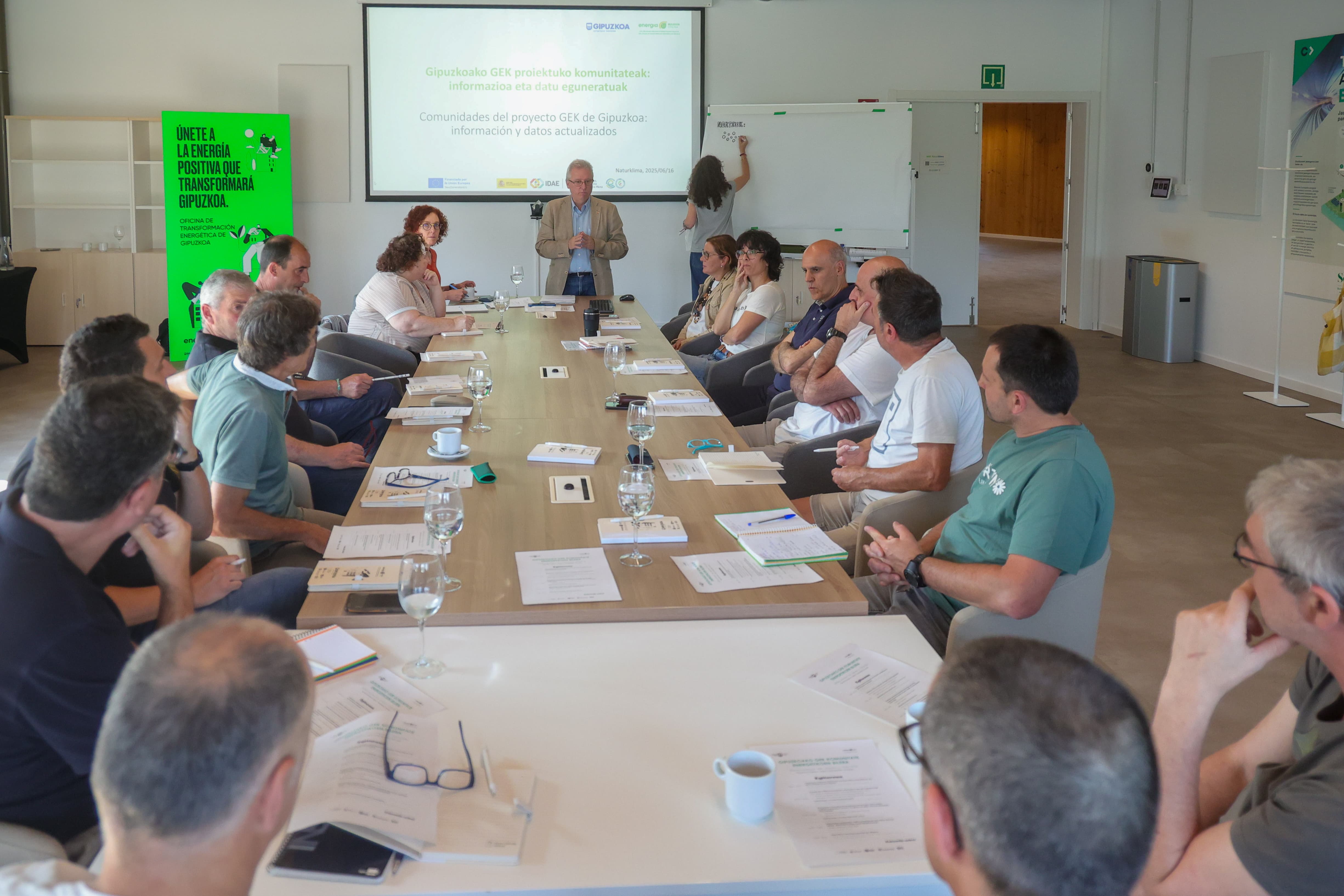 Gipuzkoako GEK motako energia komunitateen topaketa Natur Klima eraikinean