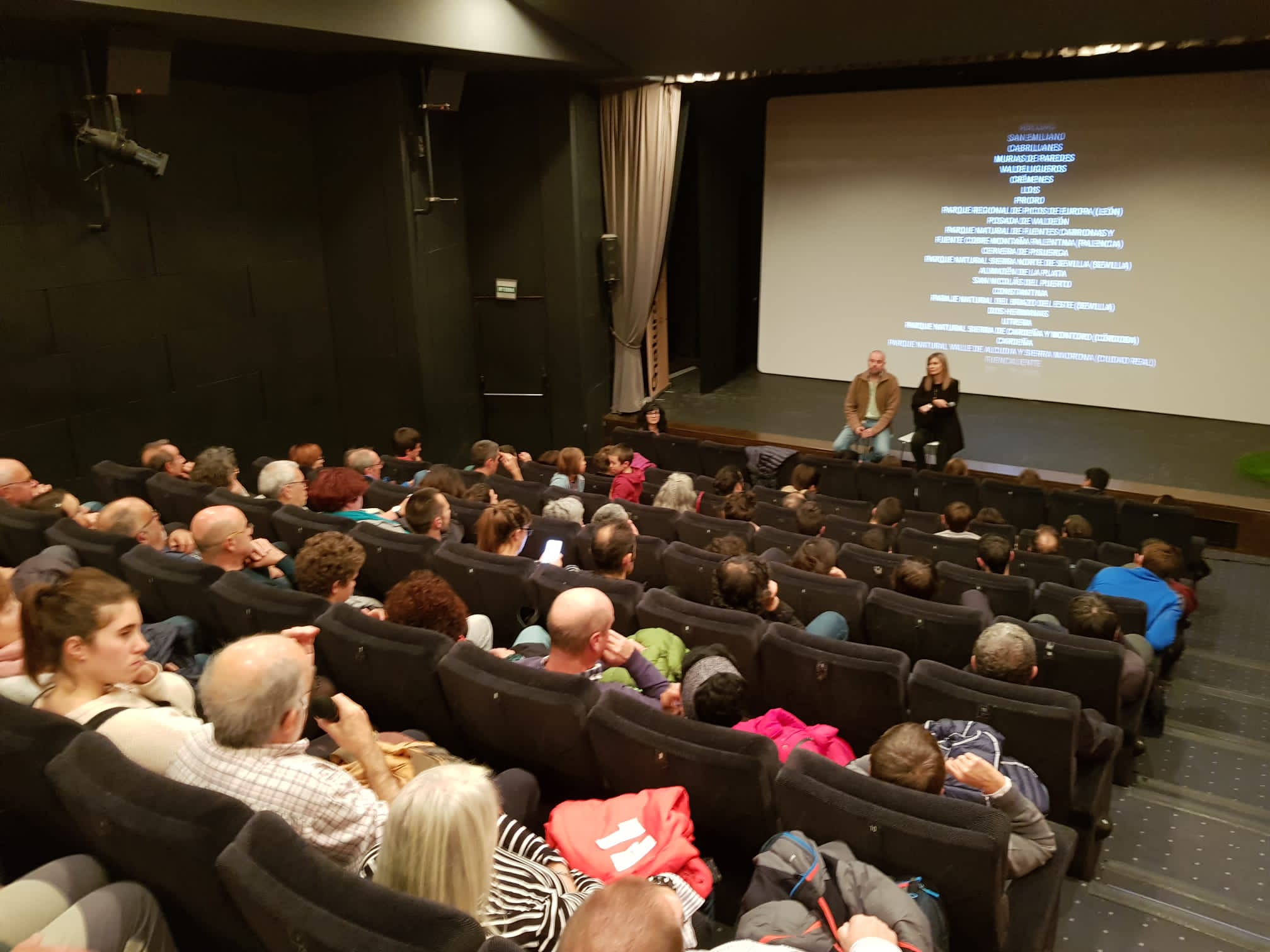 BARBACANA LA HUELLA DEL LOBO filma Gipuzkoa Naturaldiako 7 egoitzetan ikusgai