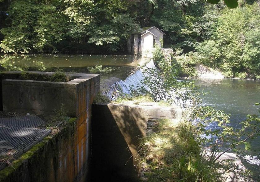 Urumea ibaian dagoen Pikoaga presa txikia eraisteko proiektua