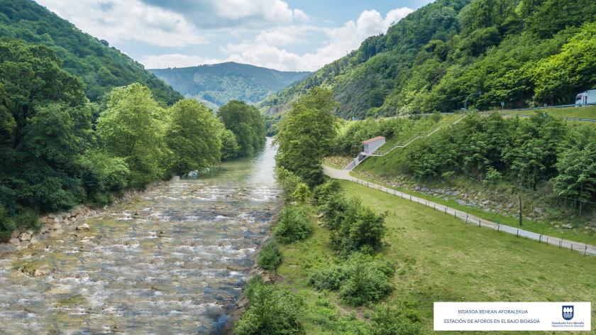 Bidasoa Ibaiaren Behe-Ibilguan Ur-Emaria neurtzeko estazio bat eraikitzeko Proiektua