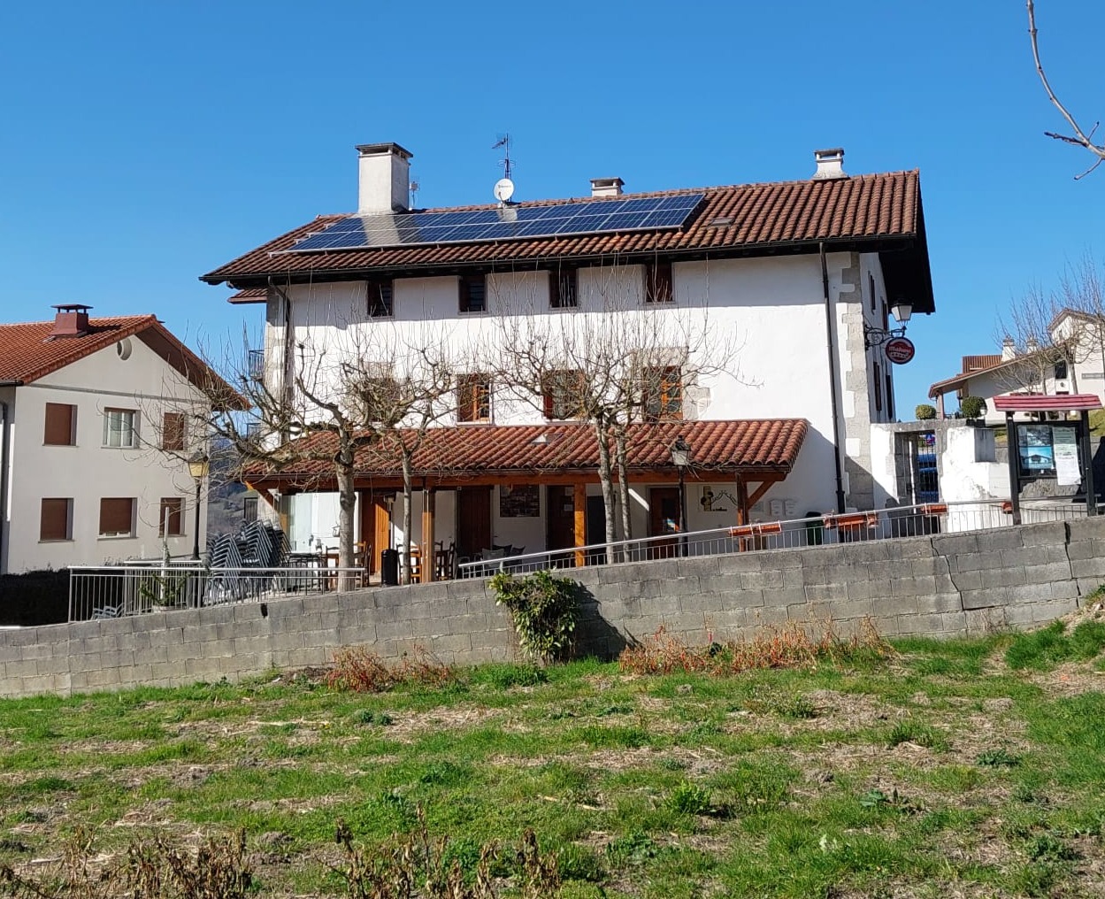 GEK Abaltzisketa: Ostatuko instalazio fotovoltaikoa